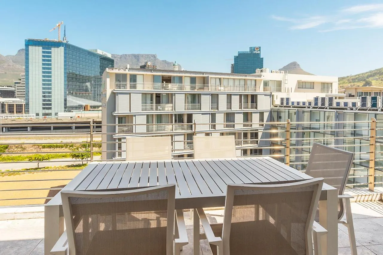 V&A Waterfront Luxury Residences I Whosting Cape Town South Africa